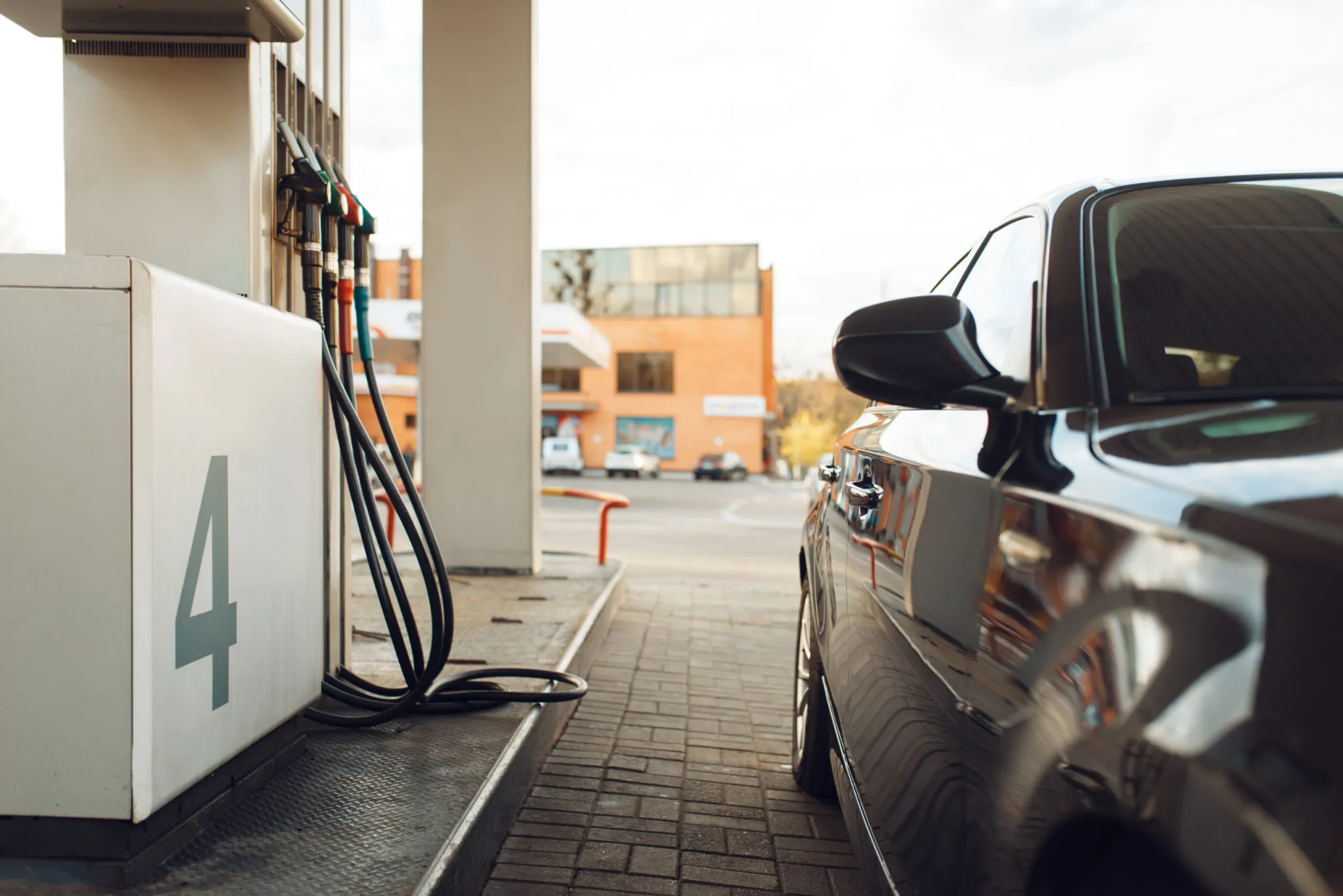 How to save money on fuel costs – different ways to improve your car’s efficiency